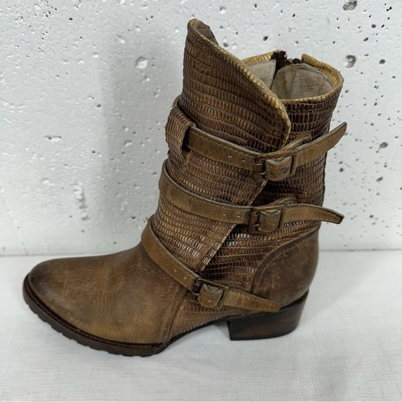 Freebird Women’s size 7 Apex Brown Distressed Triple Buckle Boots - Picture 12 of 17